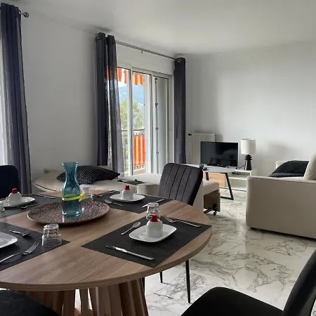 4 Personnes Avec Magnifique Vue *